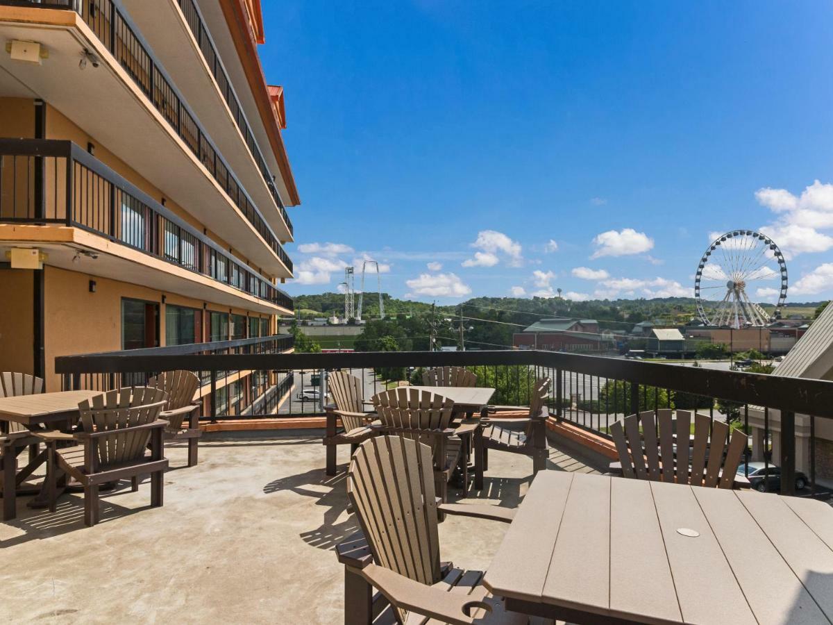 Mountain Vista Inn & Suites - Near The Island Inpigeon Forge Exterior photo